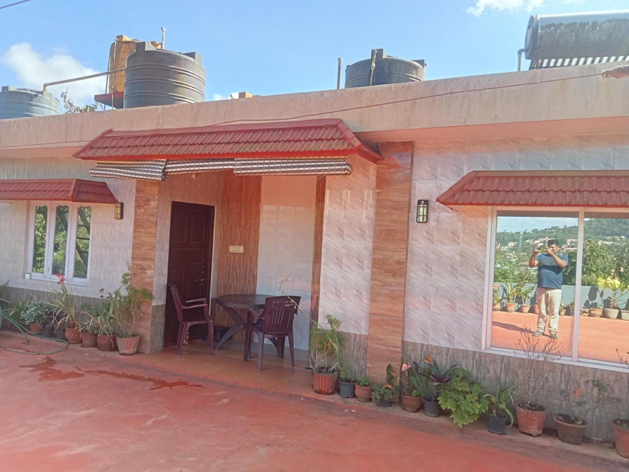 Eshwarkrupa Homestay Madikeri Kültér fotó