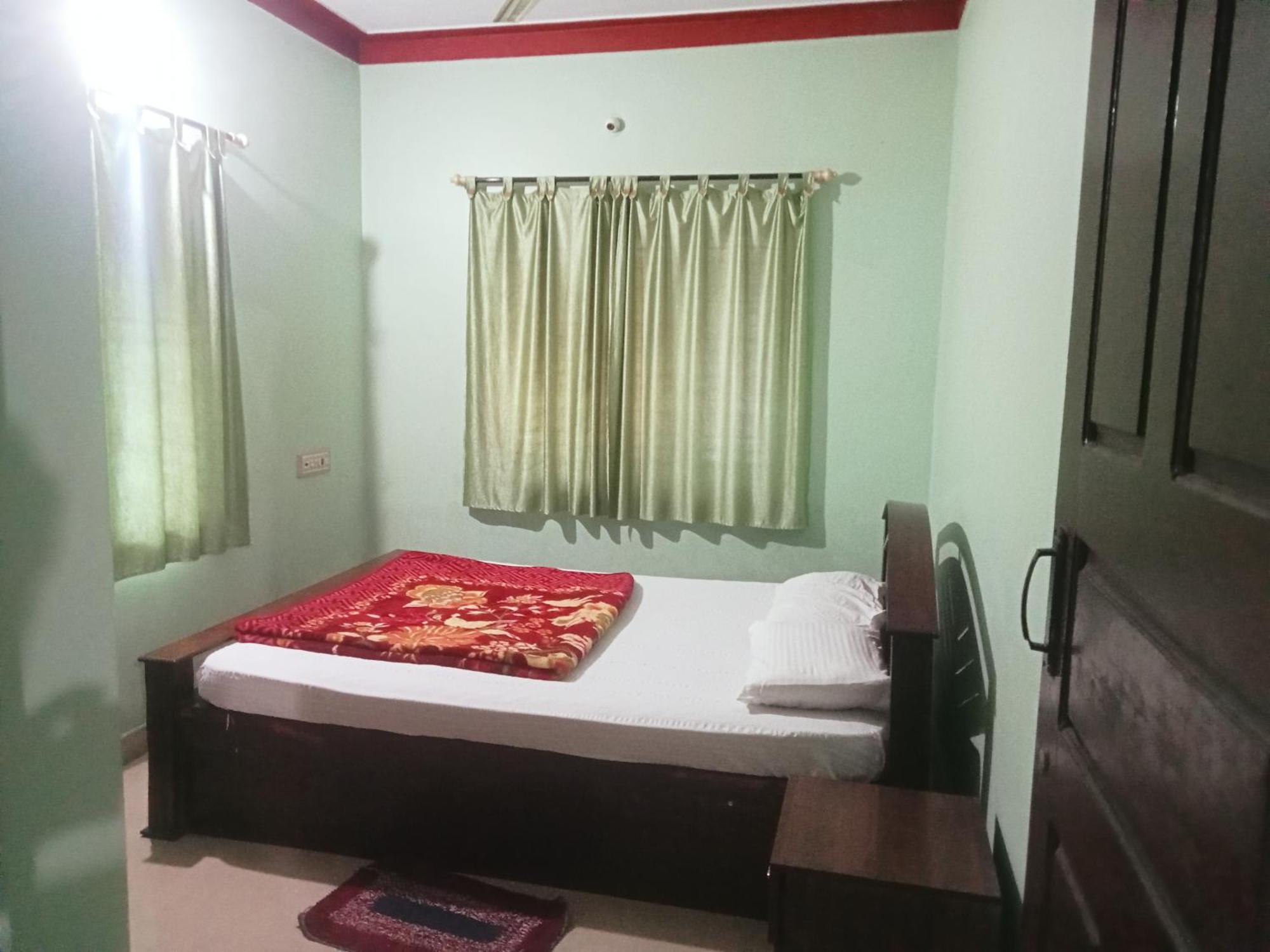 Eshwarkrupa Homestay Madikeri Kültér fotó