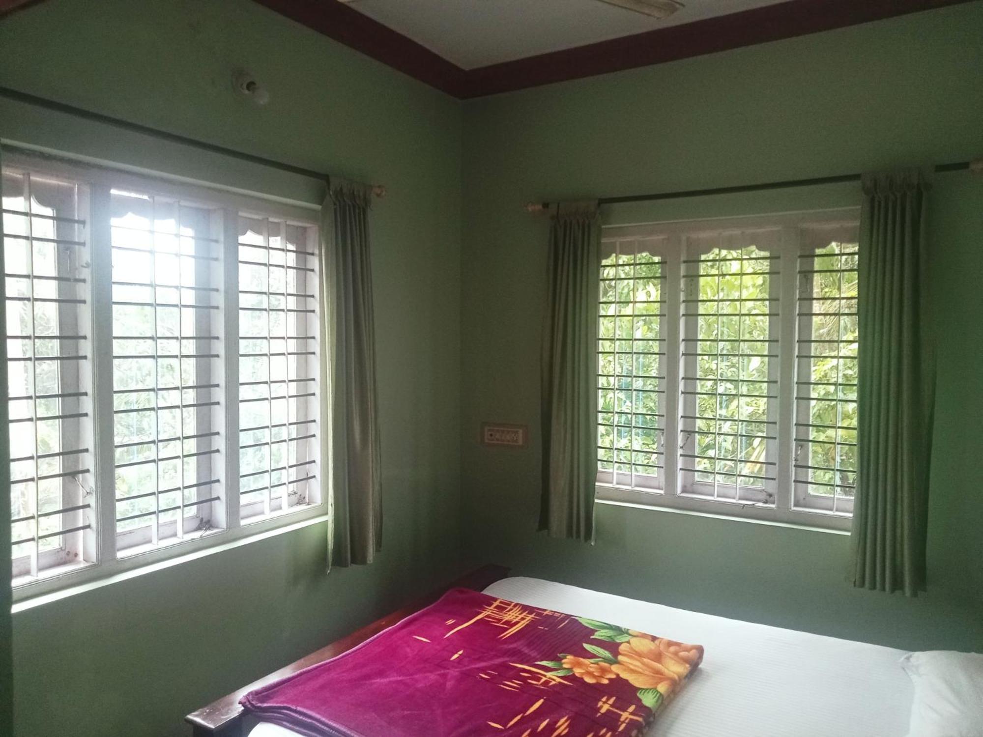 Eshwarkrupa Homestay Madikeri Kültér fotó